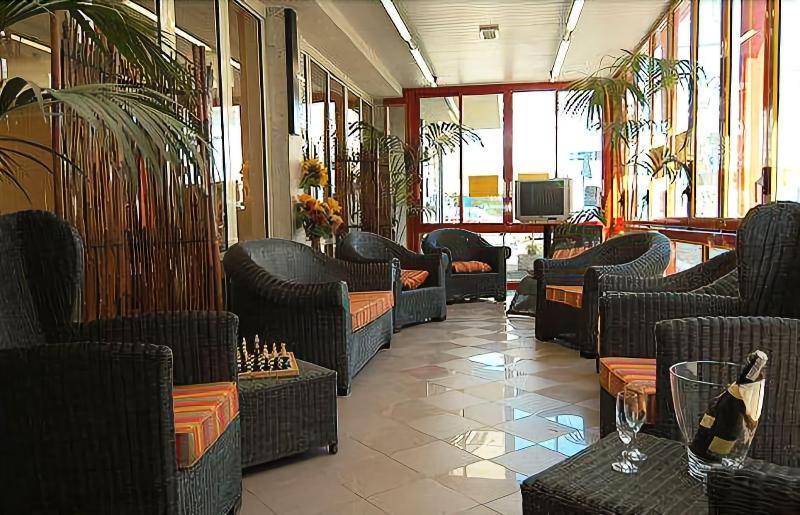 Hotel Stiefel Lignano Sabbiadoro Buitenkant foto