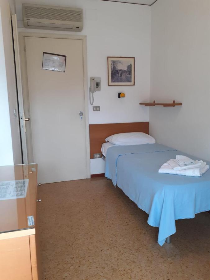 Hotel Stiefel Lignano Sabbiadoro Buitenkant foto