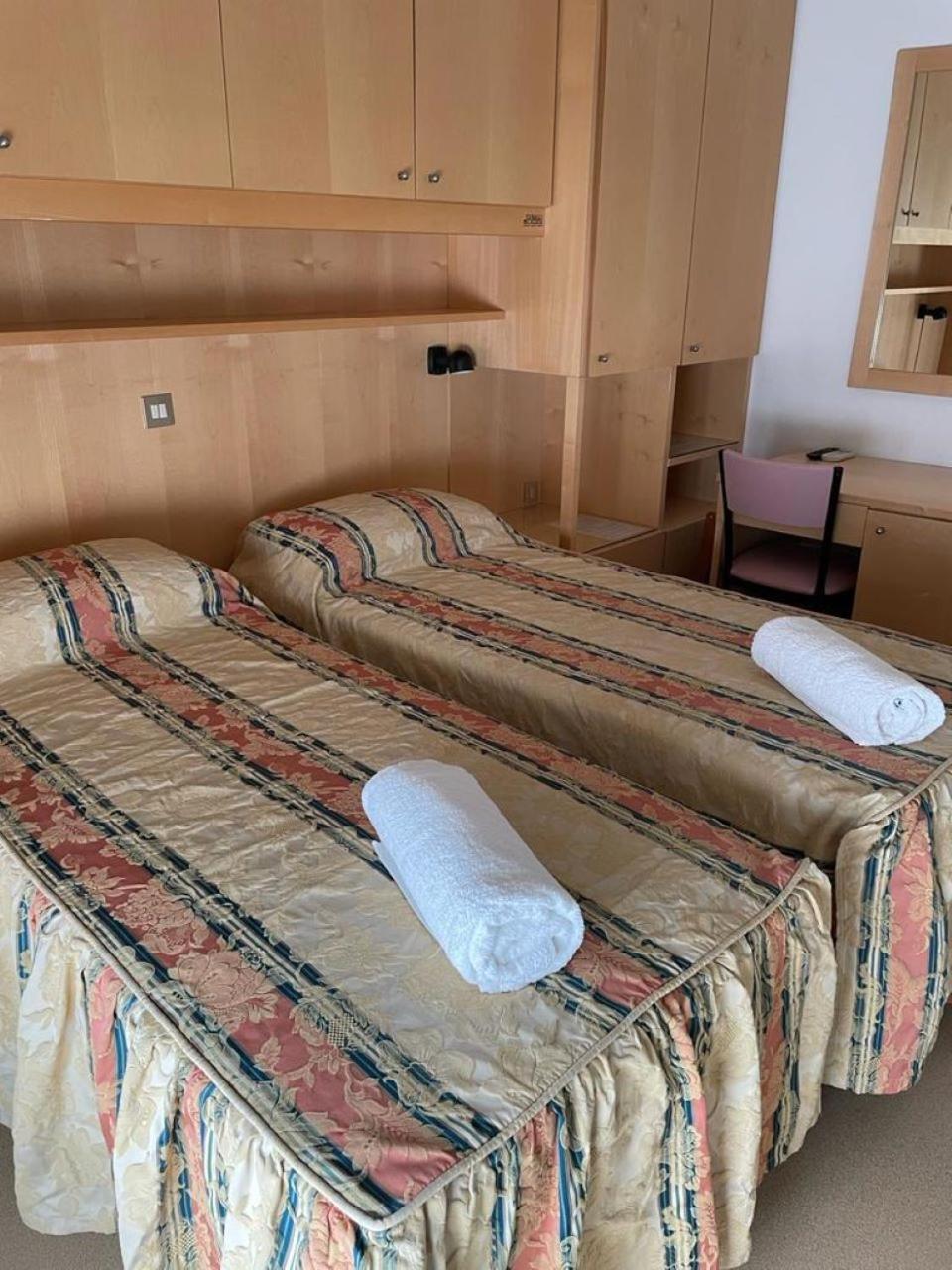 Hotel Stiefel Lignano Sabbiadoro Buitenkant foto