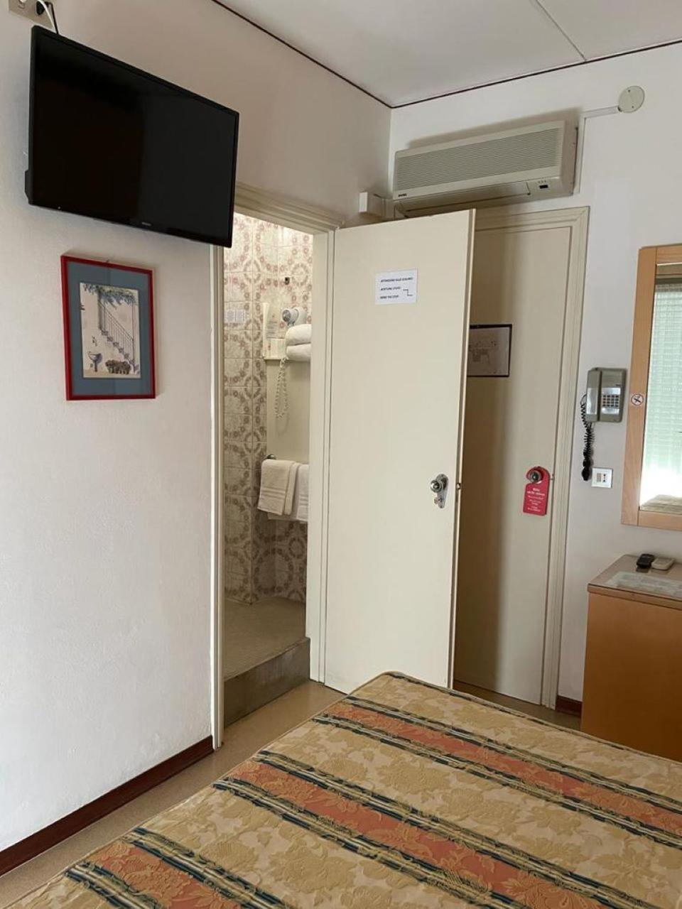 Hotel Stiefel Lignano Sabbiadoro Buitenkant foto