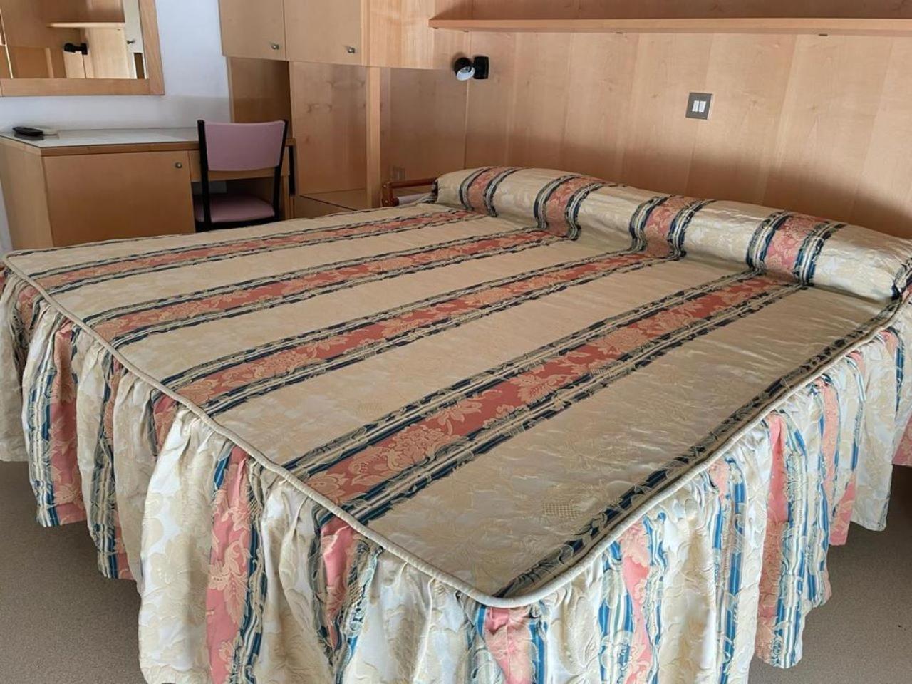 Hotel Stiefel Lignano Sabbiadoro Kamer foto