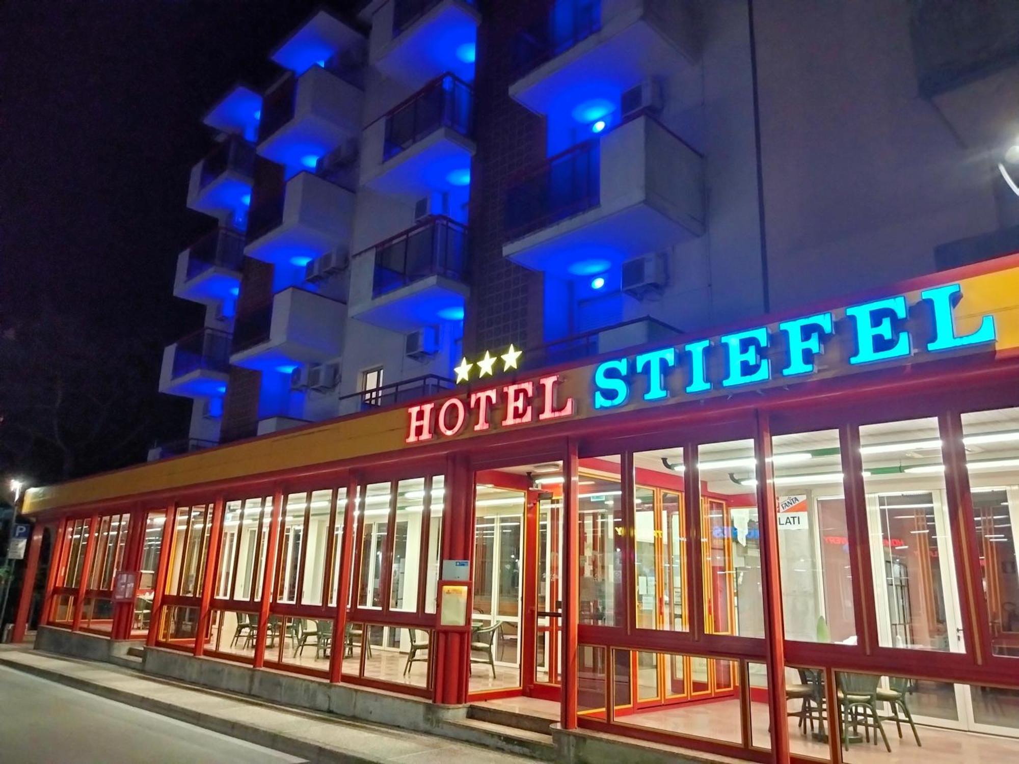 Hotel Stiefel Lignano Sabbiadoro Buitenkant foto