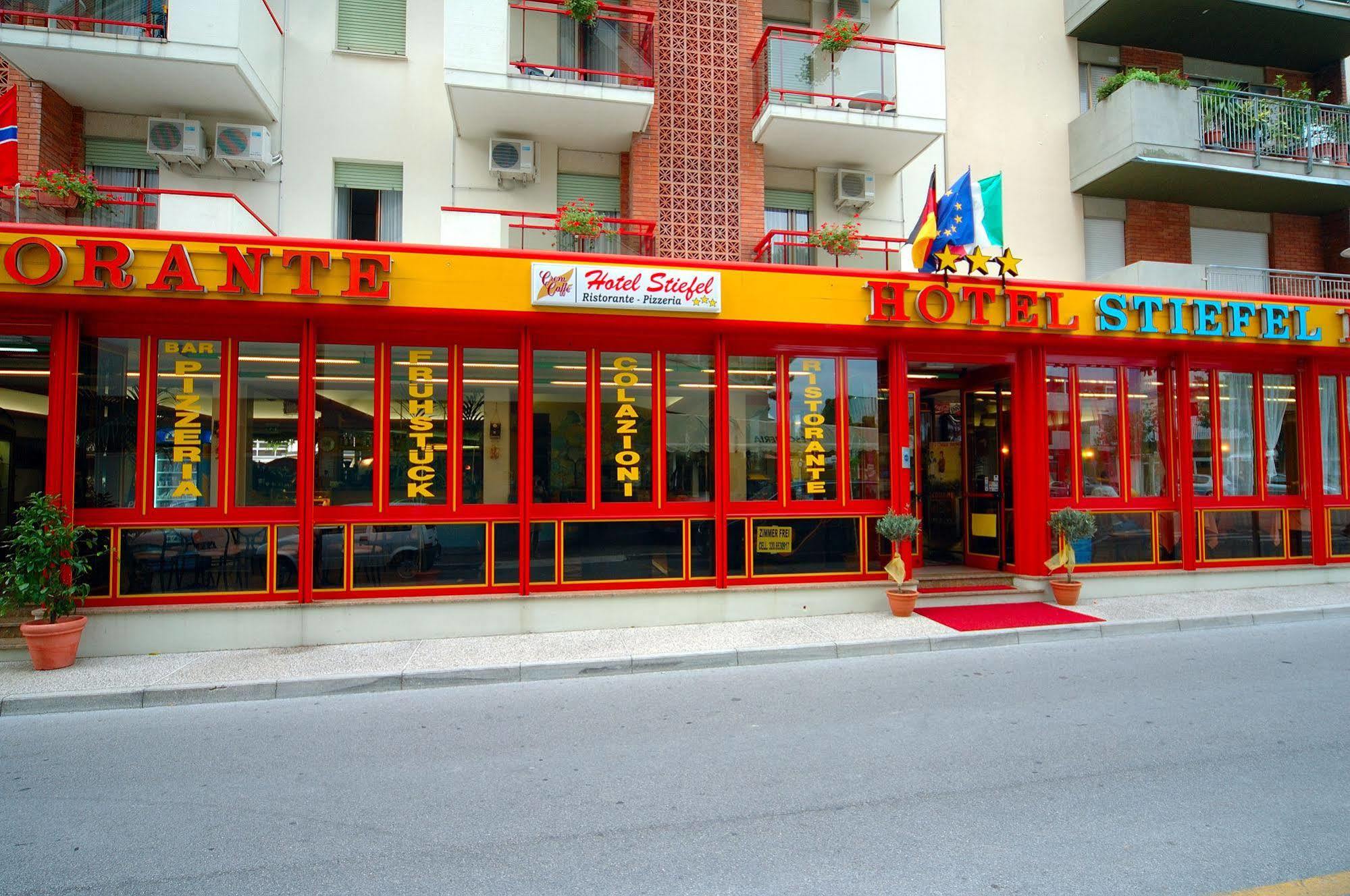 Hotel Stiefel Lignano Sabbiadoro Buitenkant foto